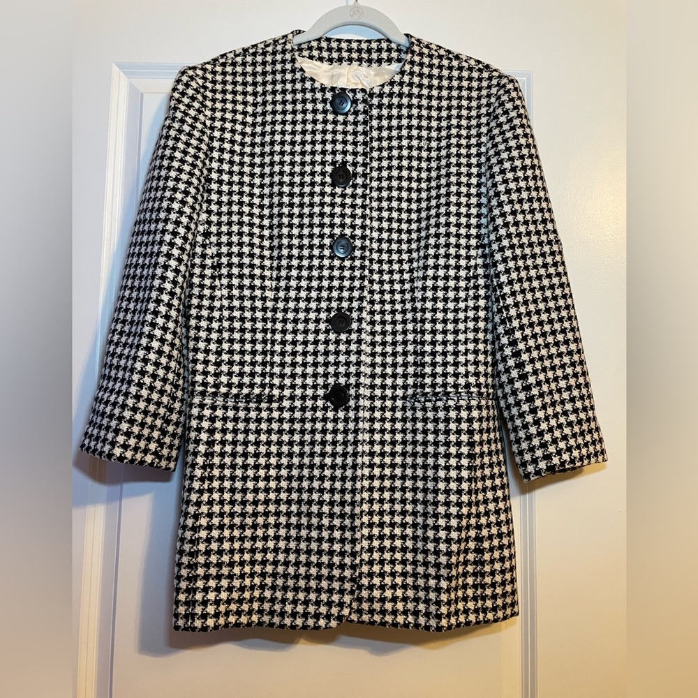 Vintage MONDI Black & White Wool lined houndstooth “Jackie-O” jacket Size 40